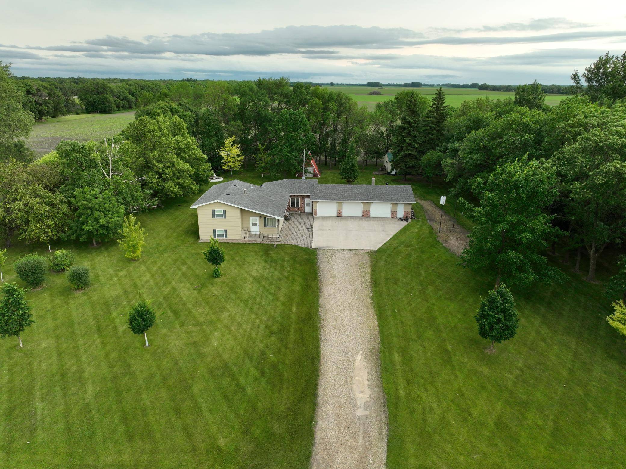 Warren, MN 56762,21840 320th AVE NW