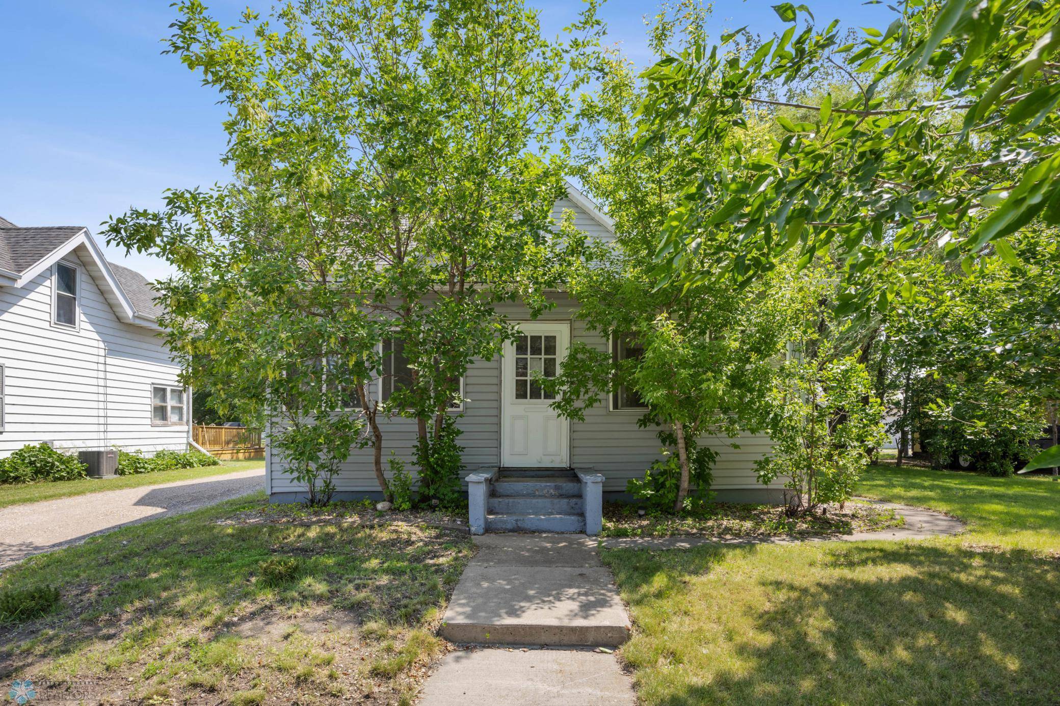 Hillsboro, ND 58045,118 1st ST NE