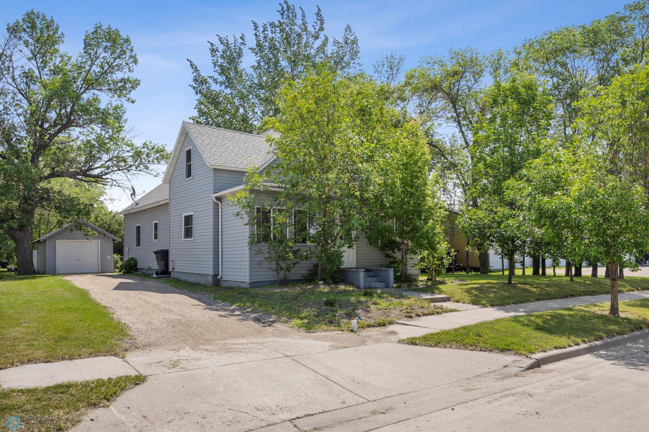 Hillsboro, ND 58045,118 1st ST NE
