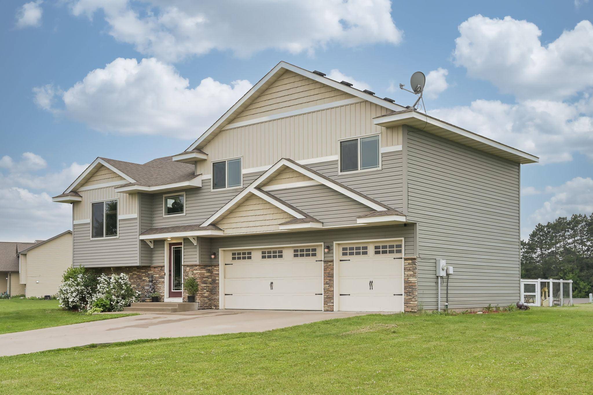 Rush City, MN 55069,AVE