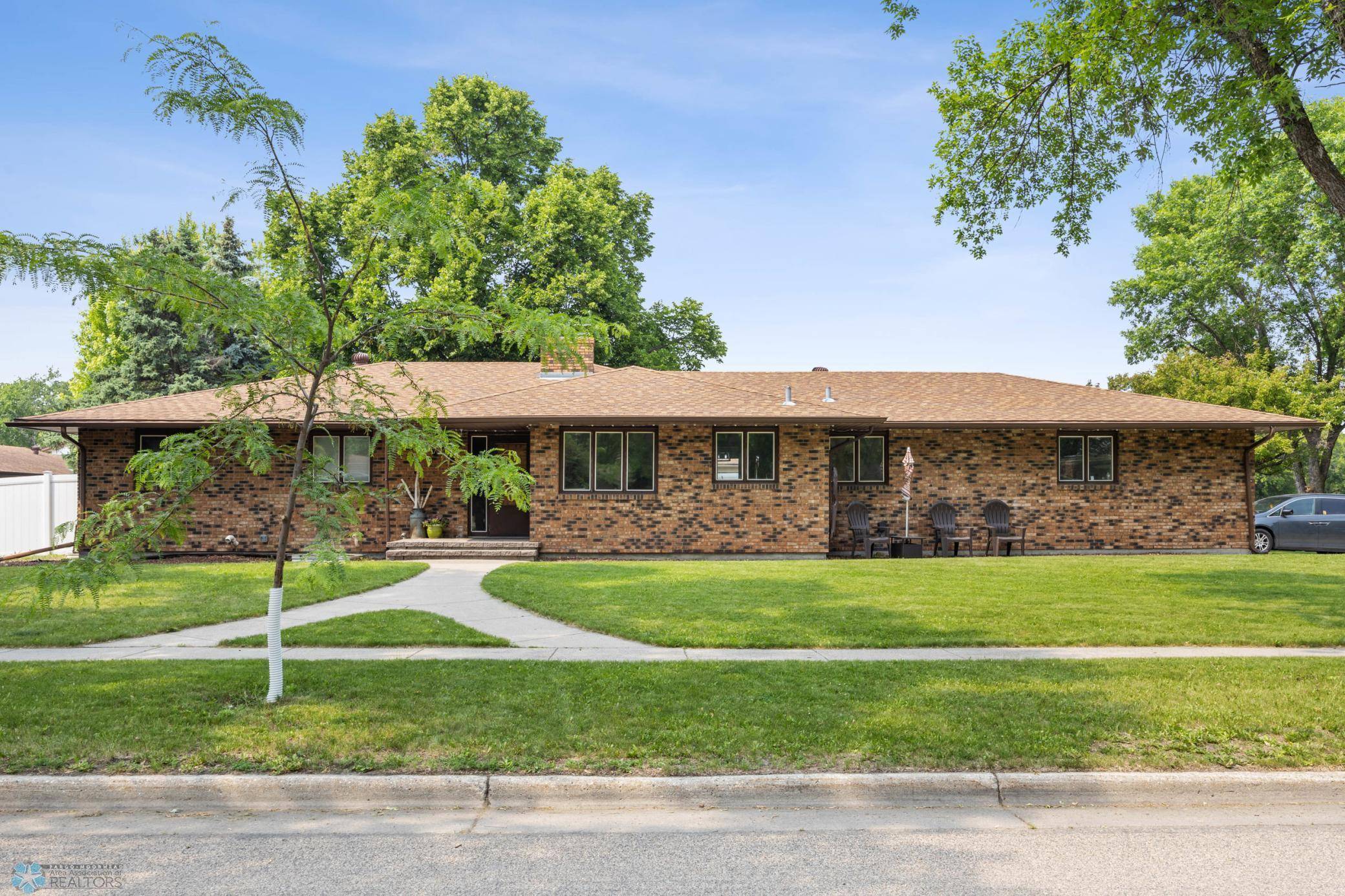 Moorhead, MN 56560,106 37th AVE S