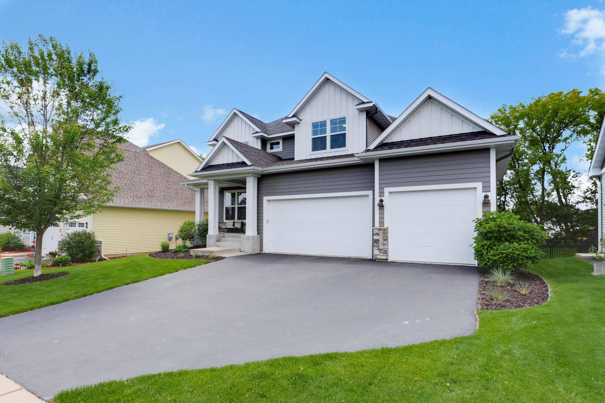 Lake Elmo, MN 55042,11241 40th ST N