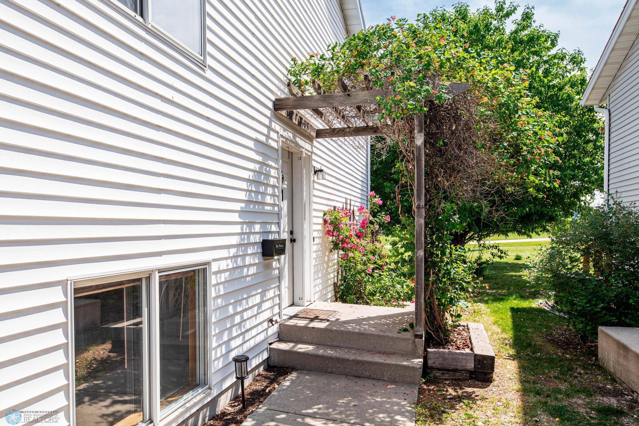 Fargo, ND 58103,3050 18th ST S