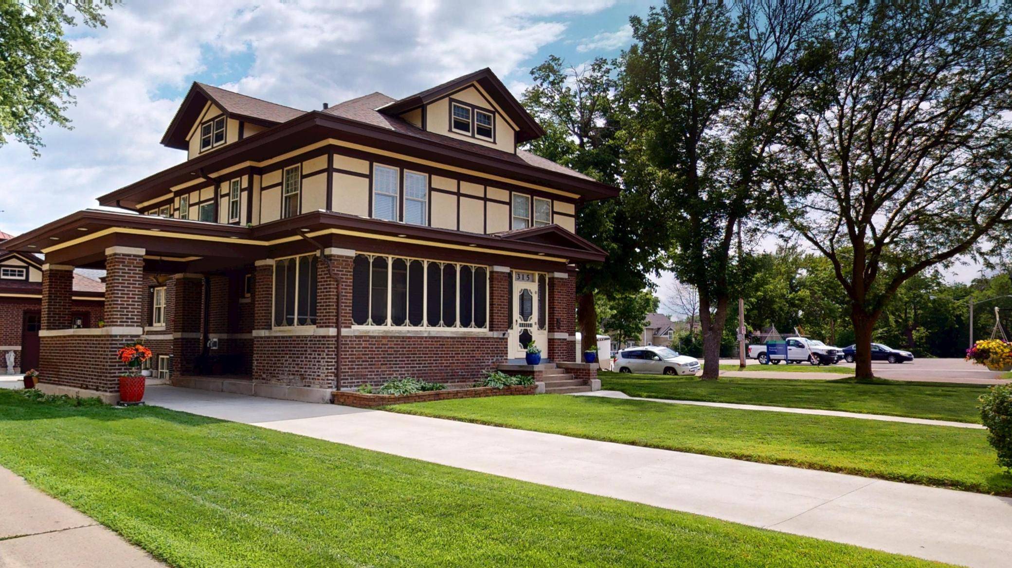 Albert Lea, MN 56007,315 Fountain ST