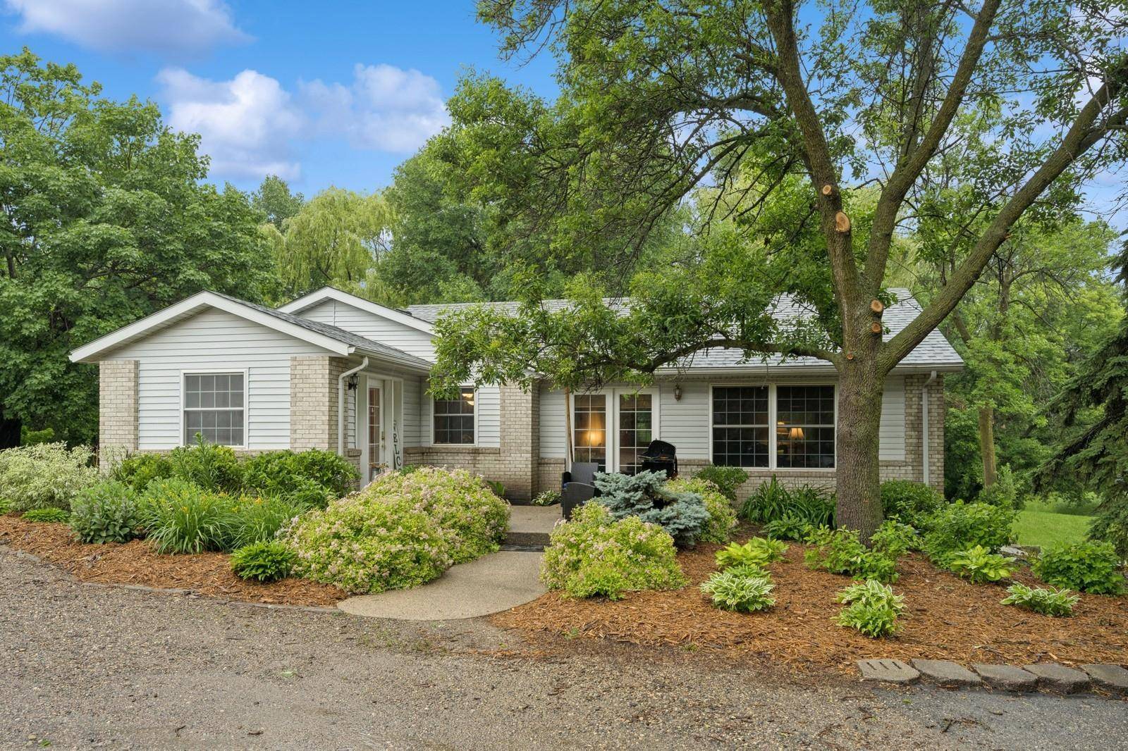 Spicer, MN 56288,9372 71st ST NE