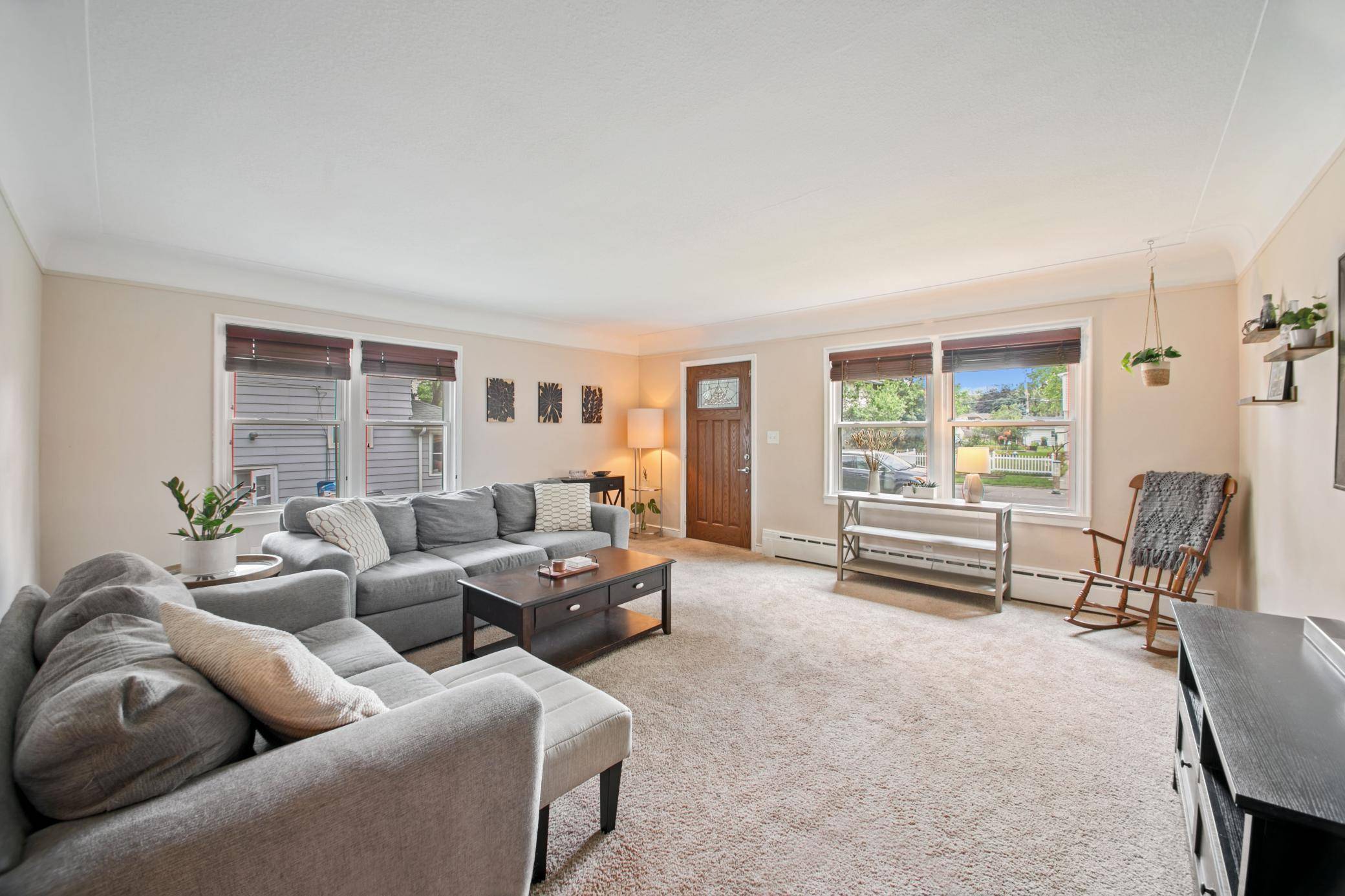 Saint Paul, MN 55107,49 Wyoming ST E