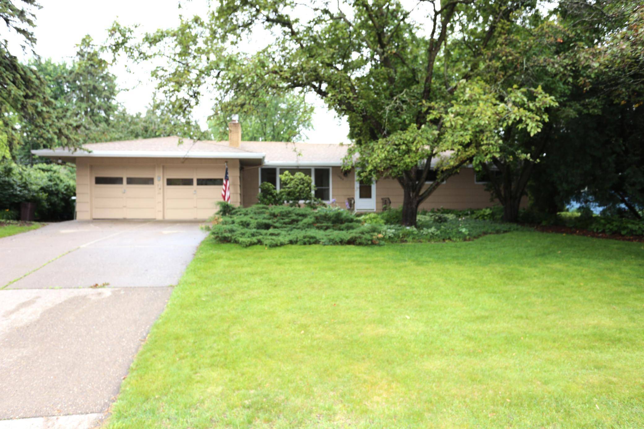 Roseville, MN 55113,1986 Sharondale AVE