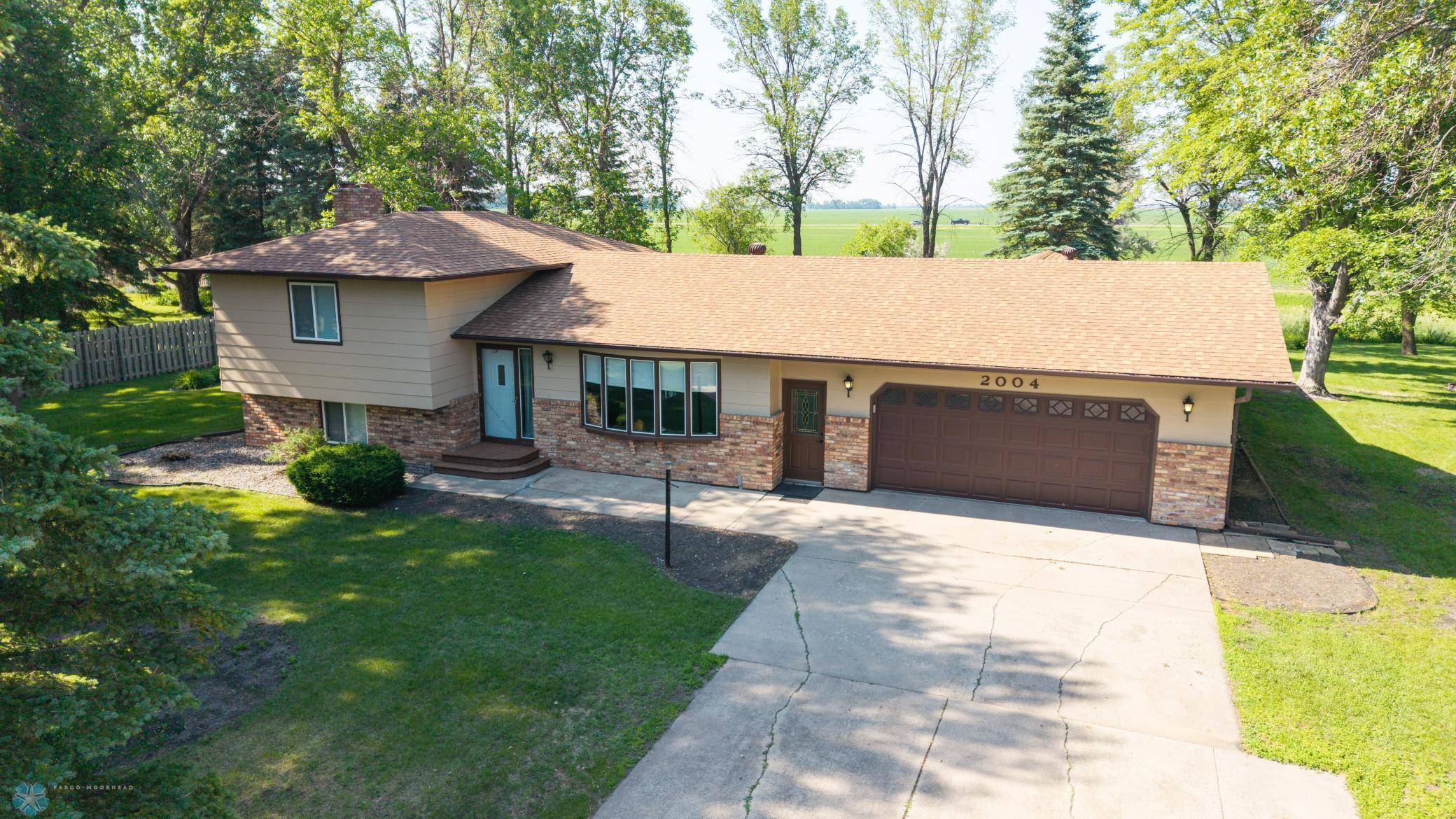 Moorhead, MN 56560,2004 56th AVE N