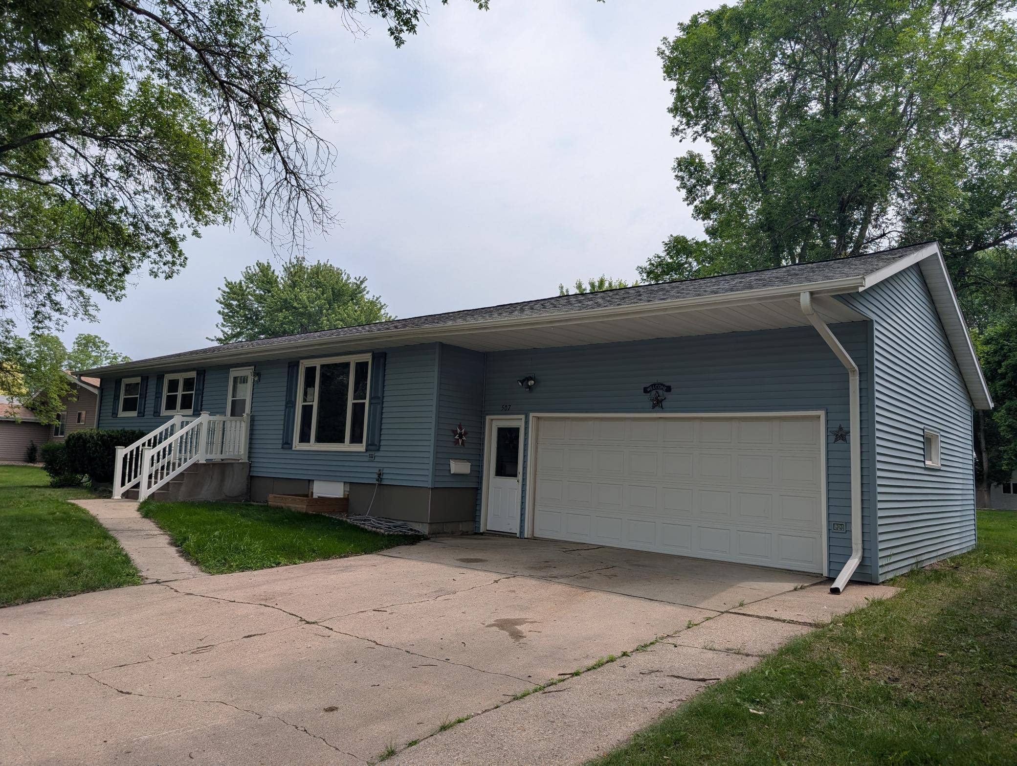 Marshall, MN 56258,507 1st ST