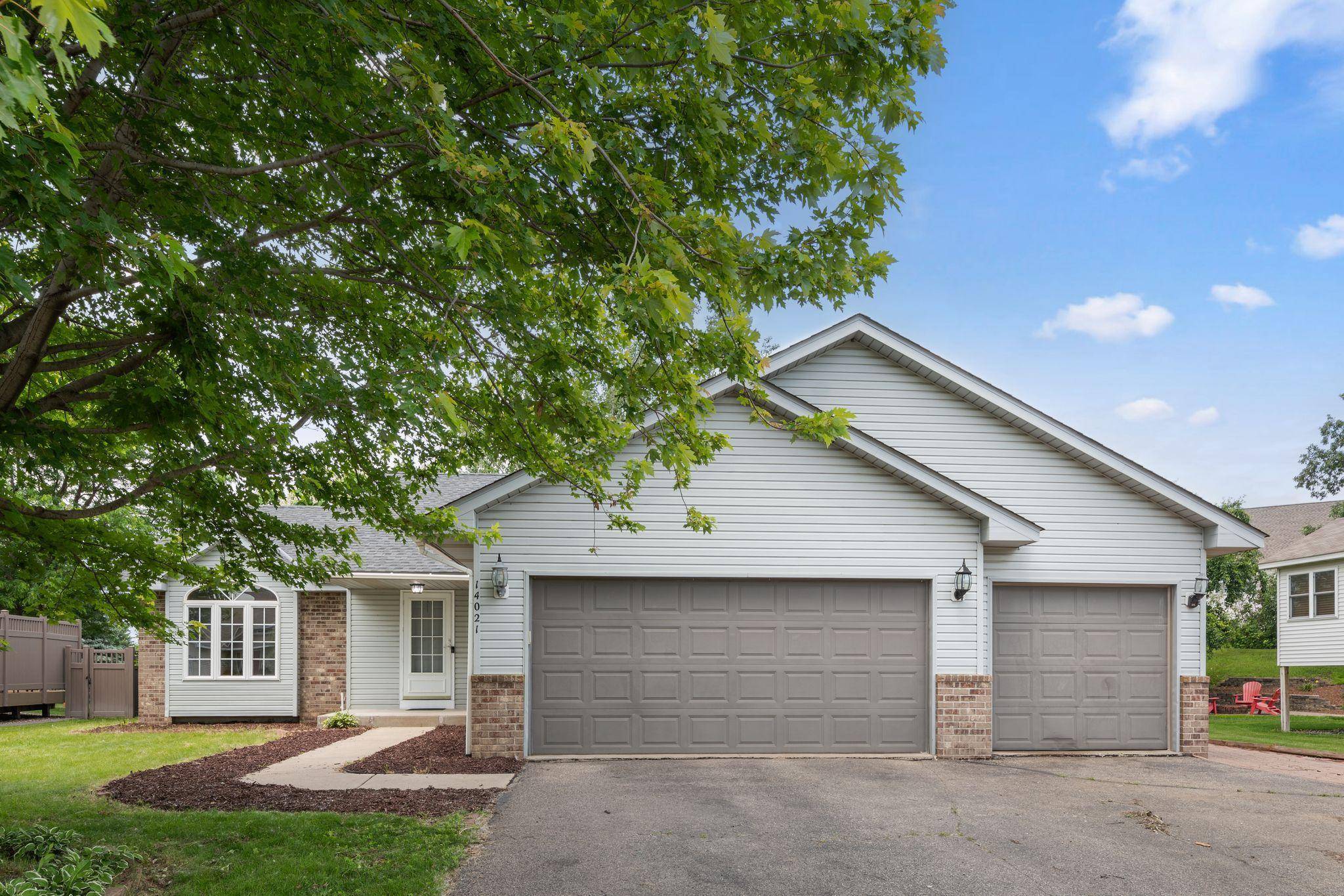 Rosemount, MN 55068,14021 Belmont TRL