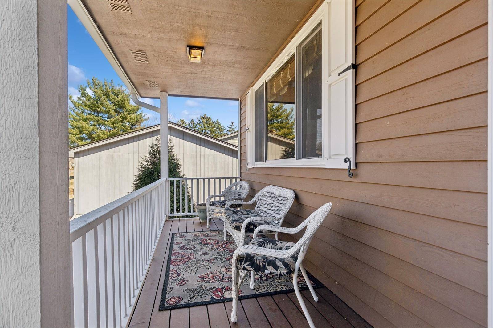 White Bear Lake, MN 55110,1284 Otter Ridge RD