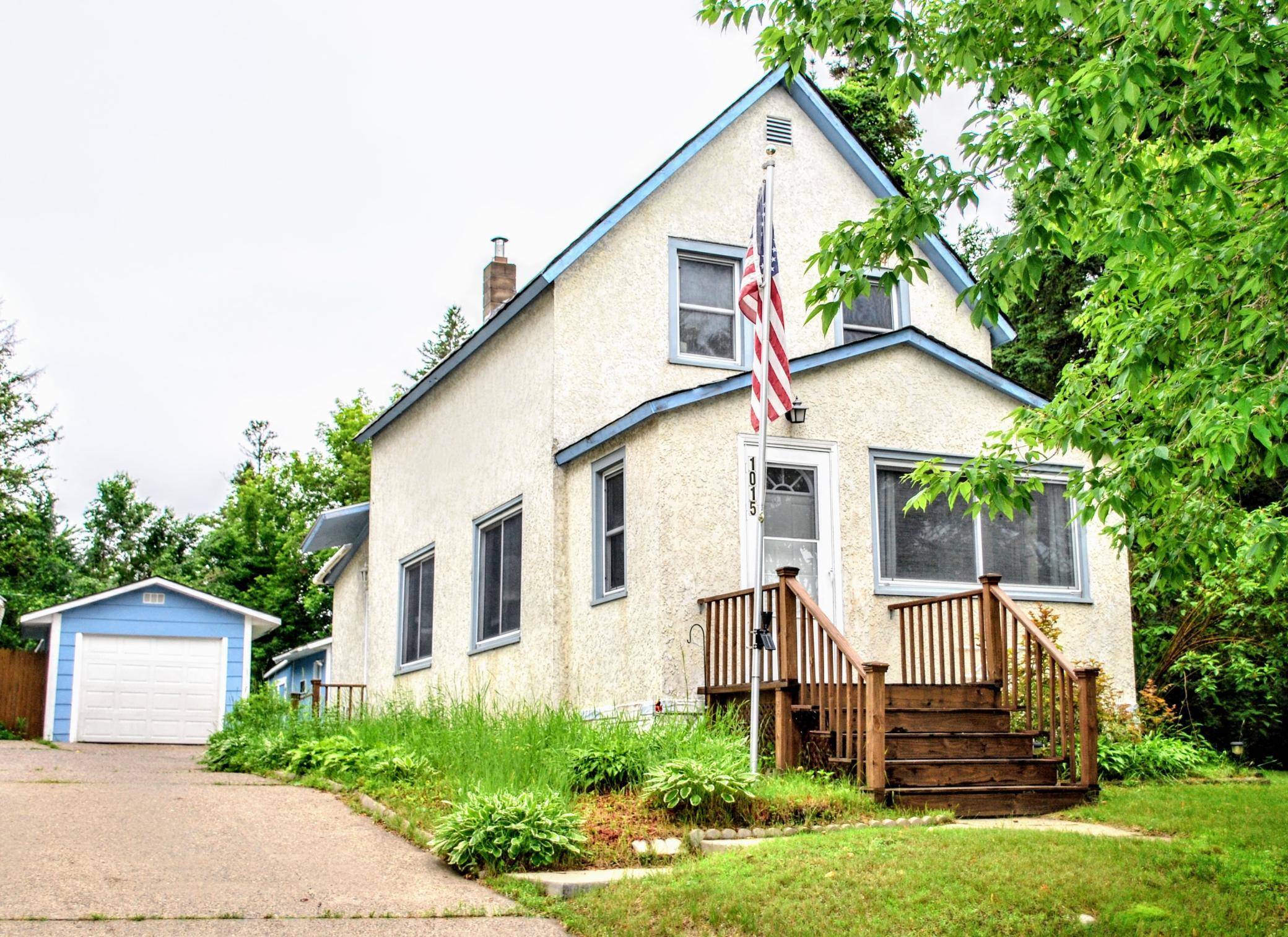 Brainerd, MN 56401,1015 Grove ST