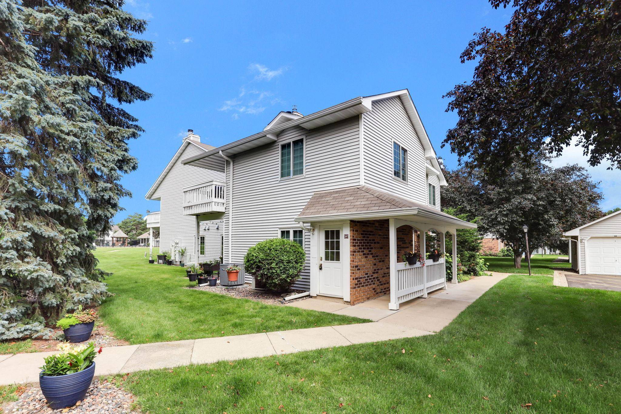Eagan, MN 55123,3566 Blue Jay WAY