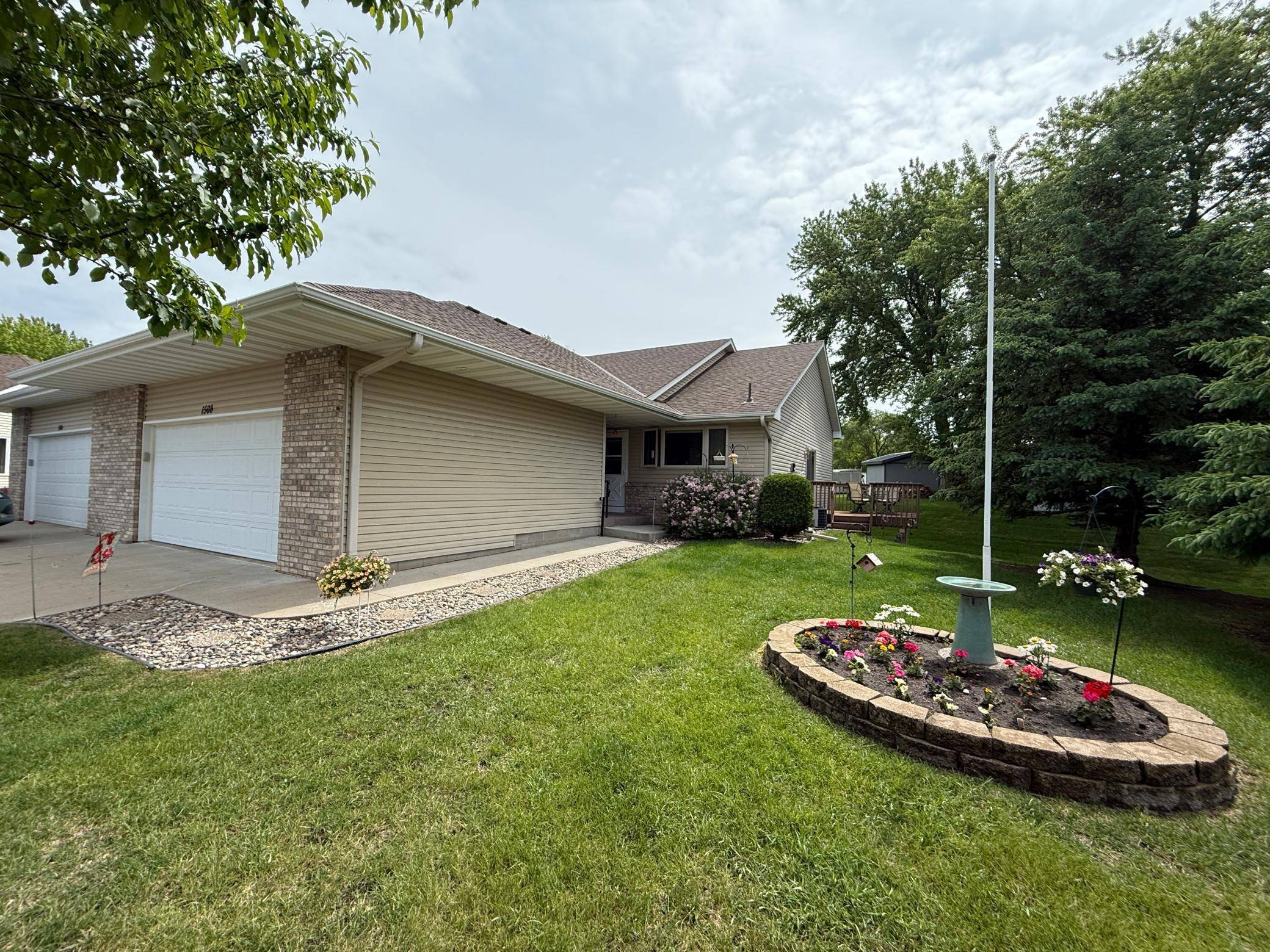 New Prague, MN 56071,1508 Terrance CIR NE