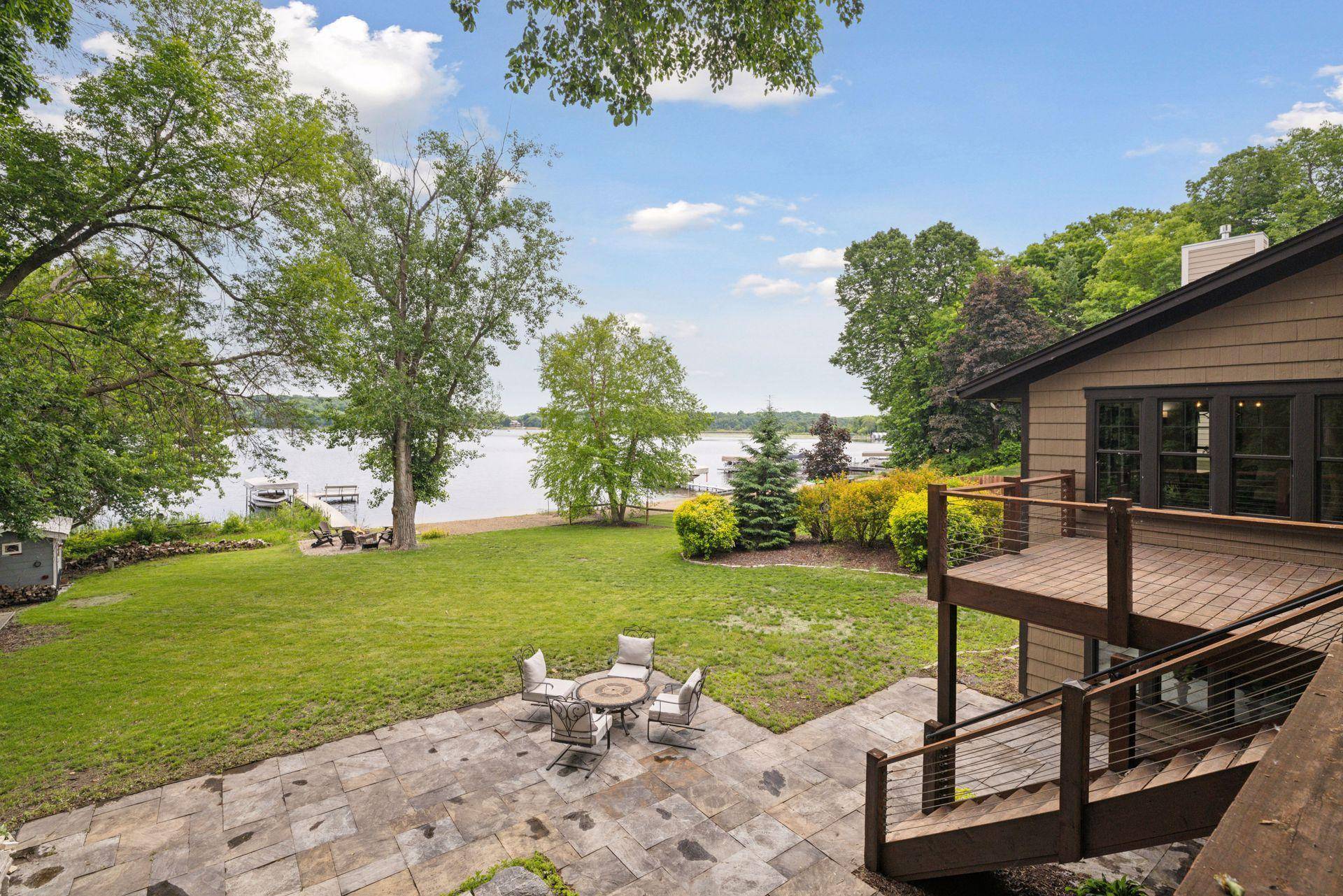 Excelsior, MN 55331,3920 Hawthorne CIR