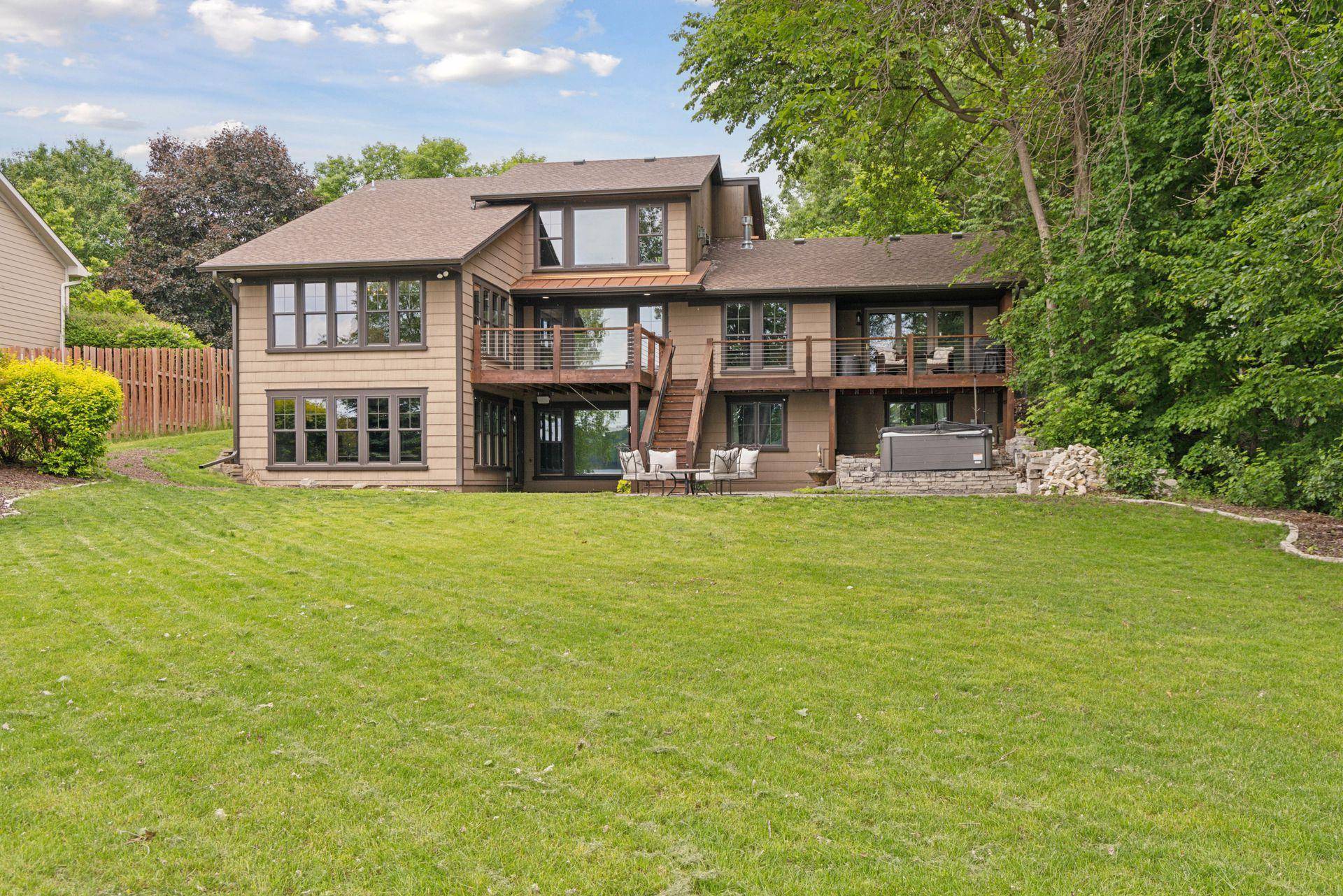 Excelsior, MN 55331,3920 Hawthorne CIR