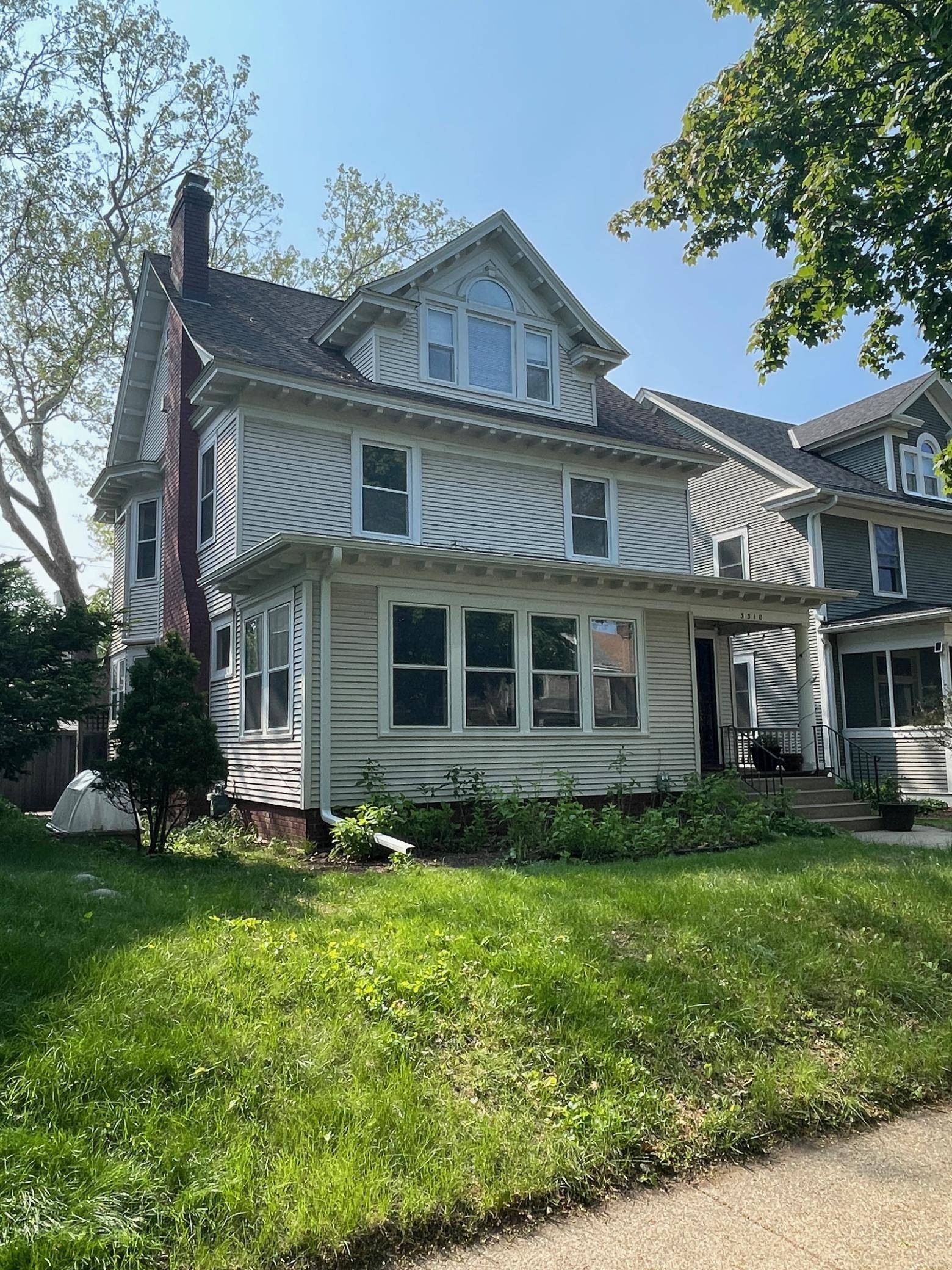 Minneapolis, MN 55408,AVE S
