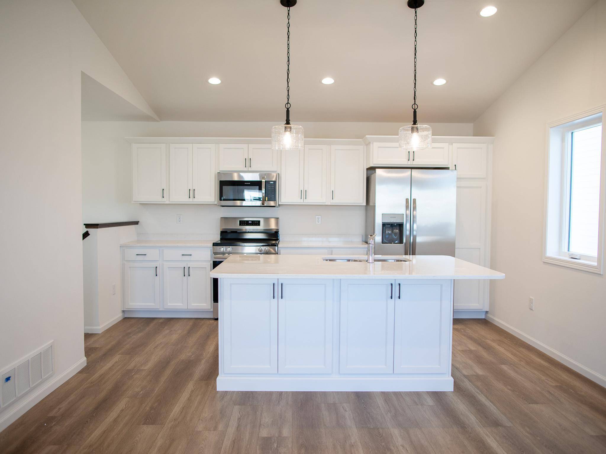 Fargo, ND 58104,6728 Meadow View DR S