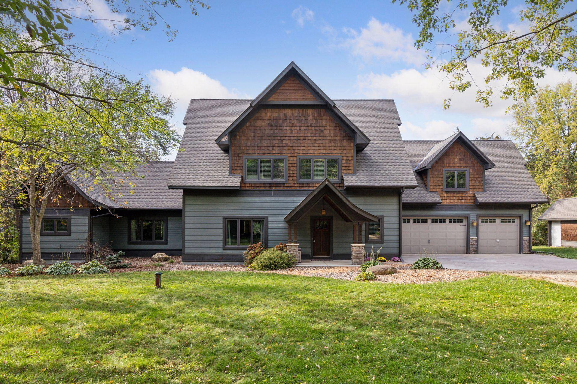 Saint Paul Park, MN 55071,9070 Grey Cloud Island DR S
