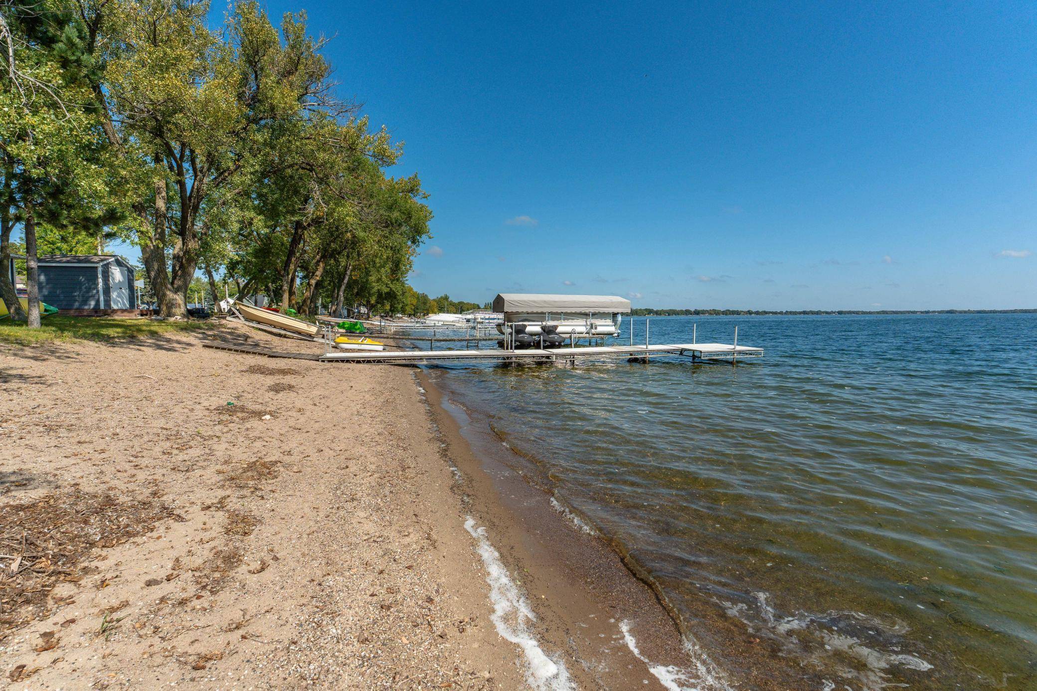 Battle Lake, MN 56515,707 Lake Shore DR