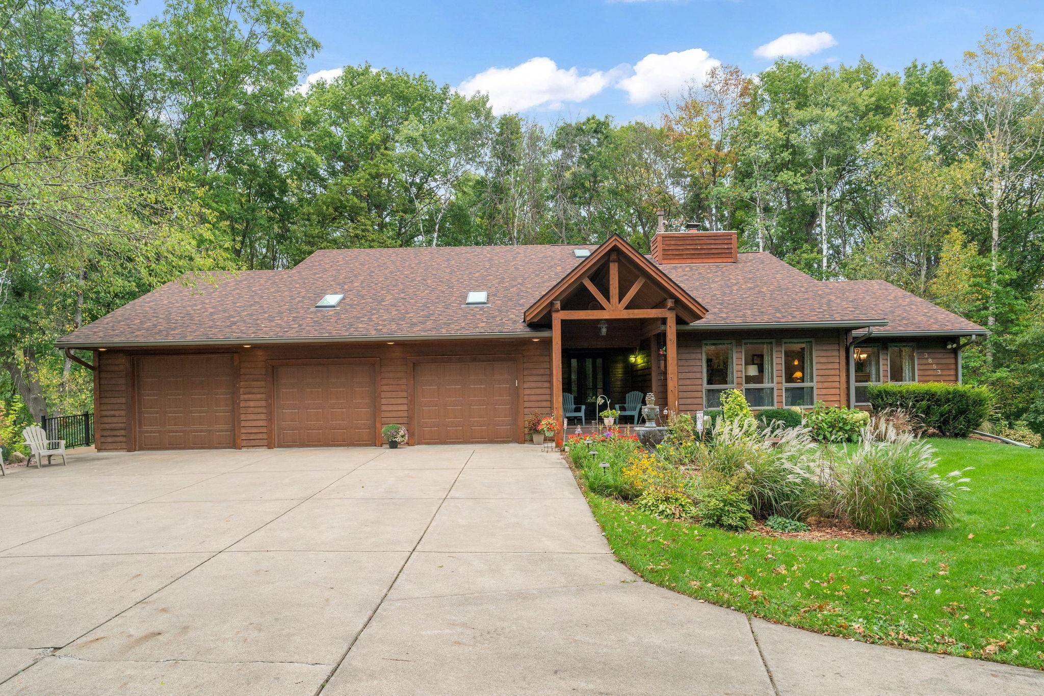 Inver Grove Heights, MN 55076,3853 90th ST E