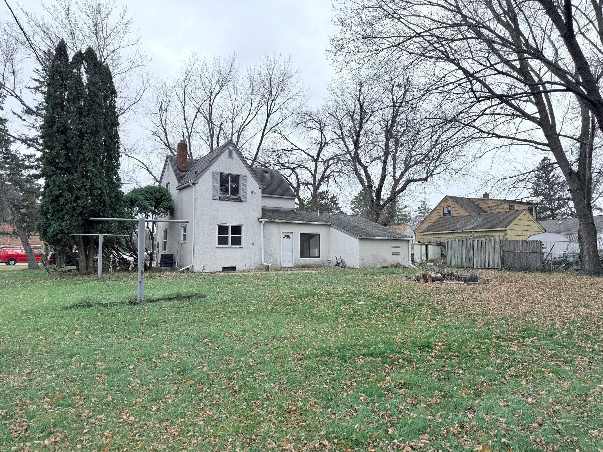 Brainerd, MN 56401,821 Brook ST