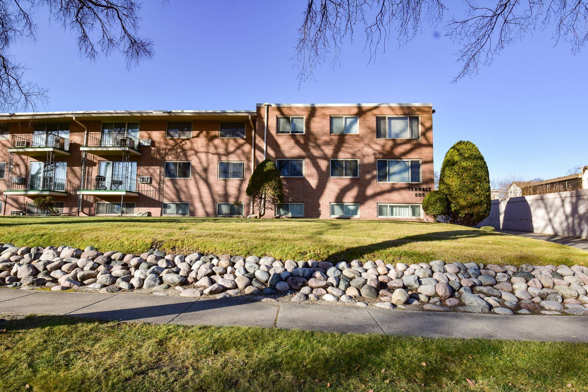 Fargo, ND 58103,605 7th ST S