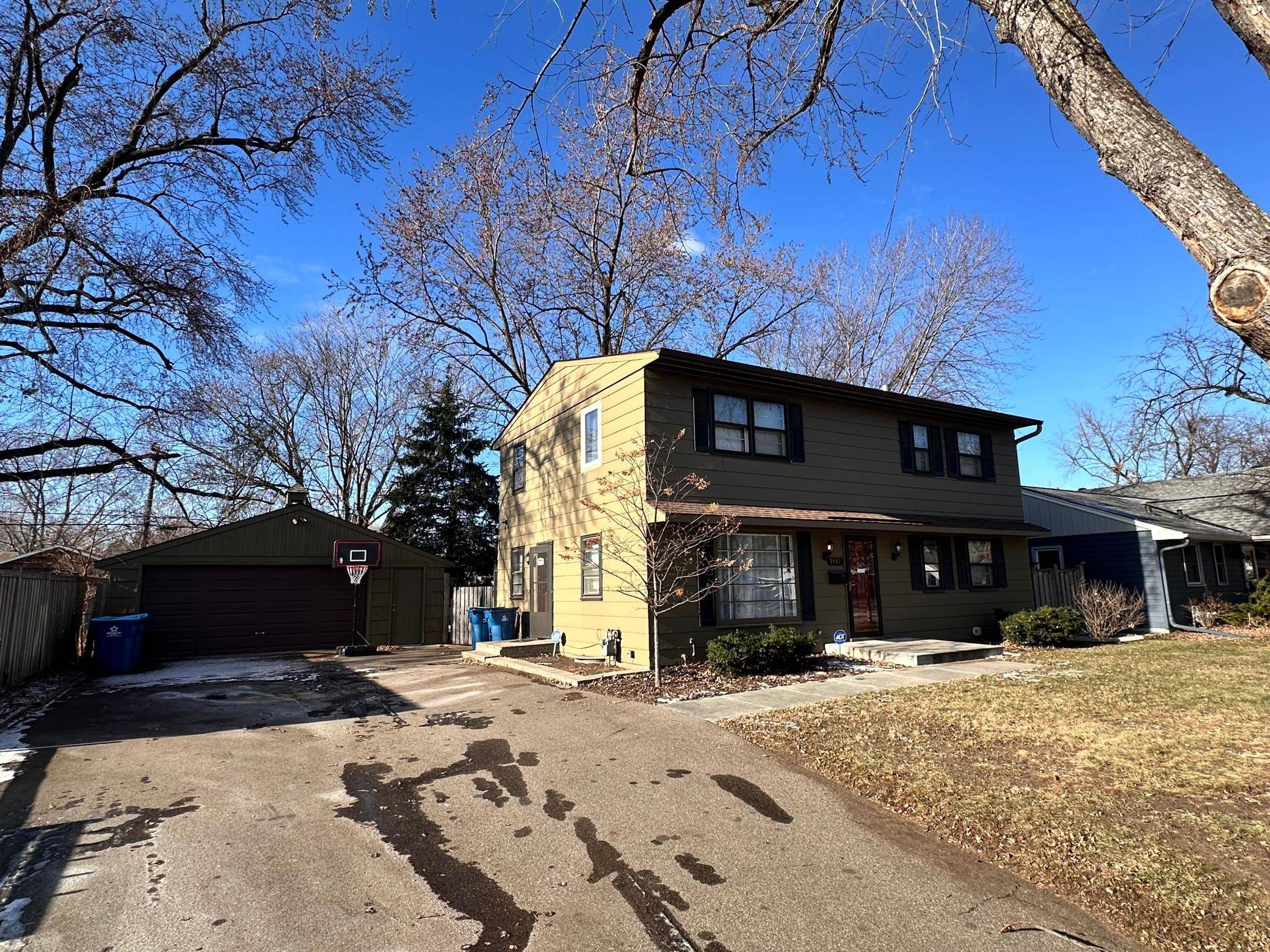 Richfield, MN 55423,7532 13th AVE S