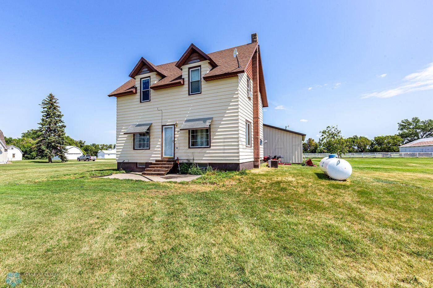 Leonard, ND 58052,4958 148 AVE SE