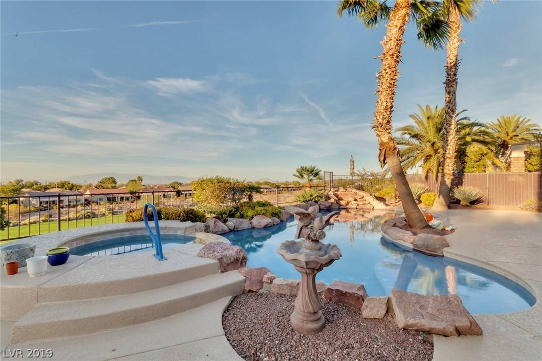 Henderson, NV 89052,2564 Forest City DR #.