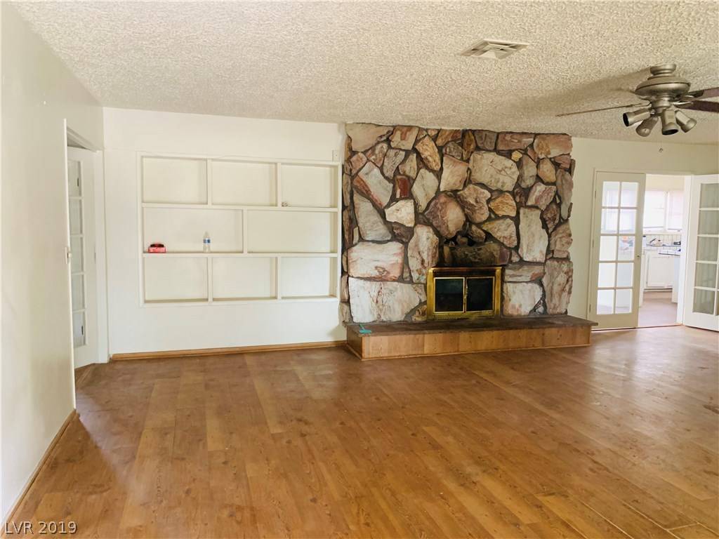 Las Vegas, NV 89108,5002 REITER AVE