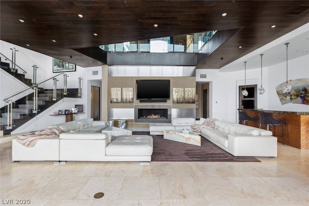Henderson, NV 89012,569 LAIRMONT PL