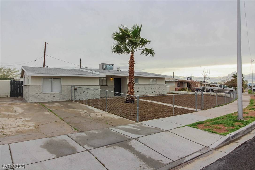 Las Vegas, NV 89108,1328 Silver Lake
