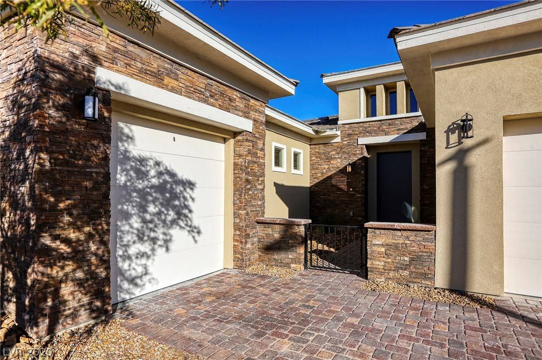 Henderson, NV 89011,28 COSTA TROPICAL DR