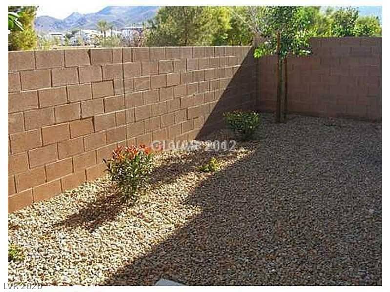 Henderson, NV 89012,20 HUDSON CANYON ST #1