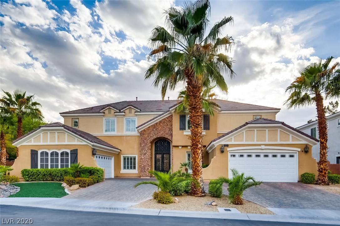 Las Vegas, NV 89117,1711 Songlight CT