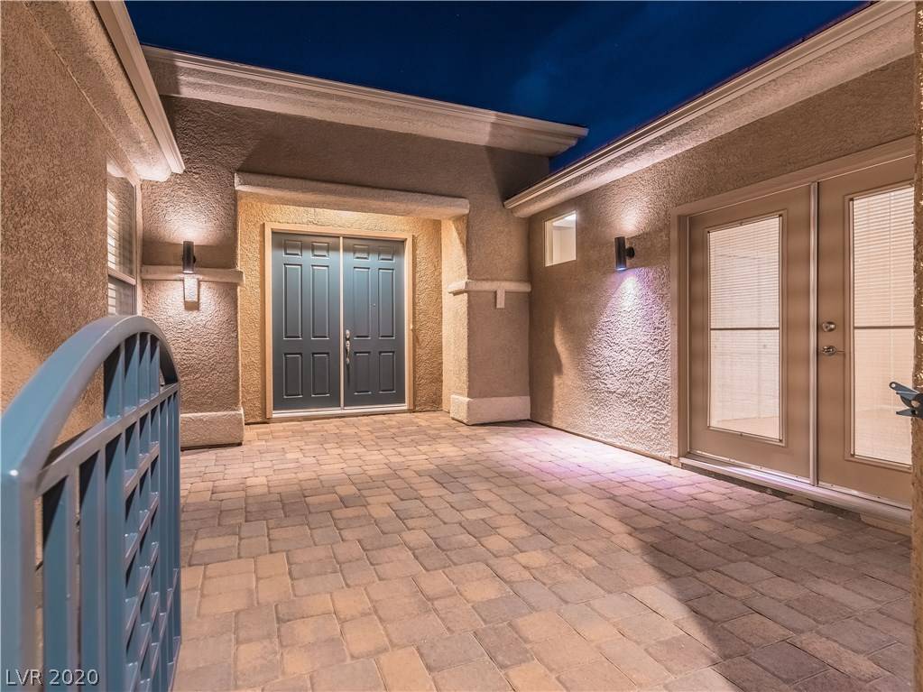 Henderson, NV 89012,504 EDGEFIELD RIDGE PL