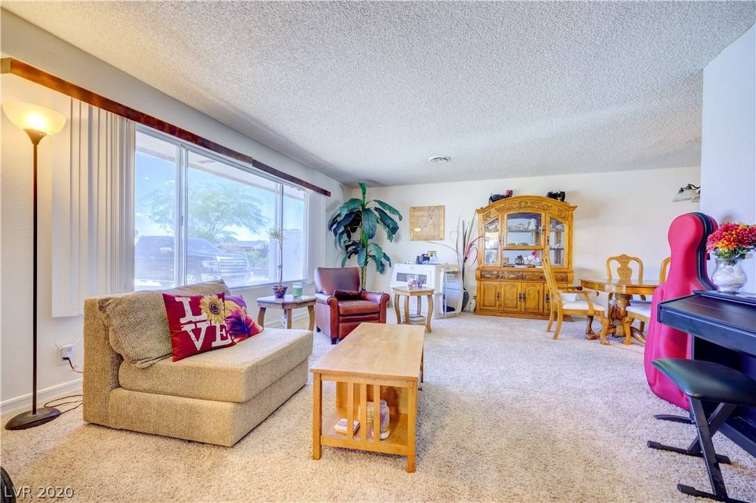 Las Vegas, NV 89108,5223 Sawyer