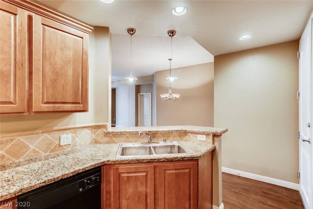 Las Vegas, NV 89123,39 AGATE AVE #204