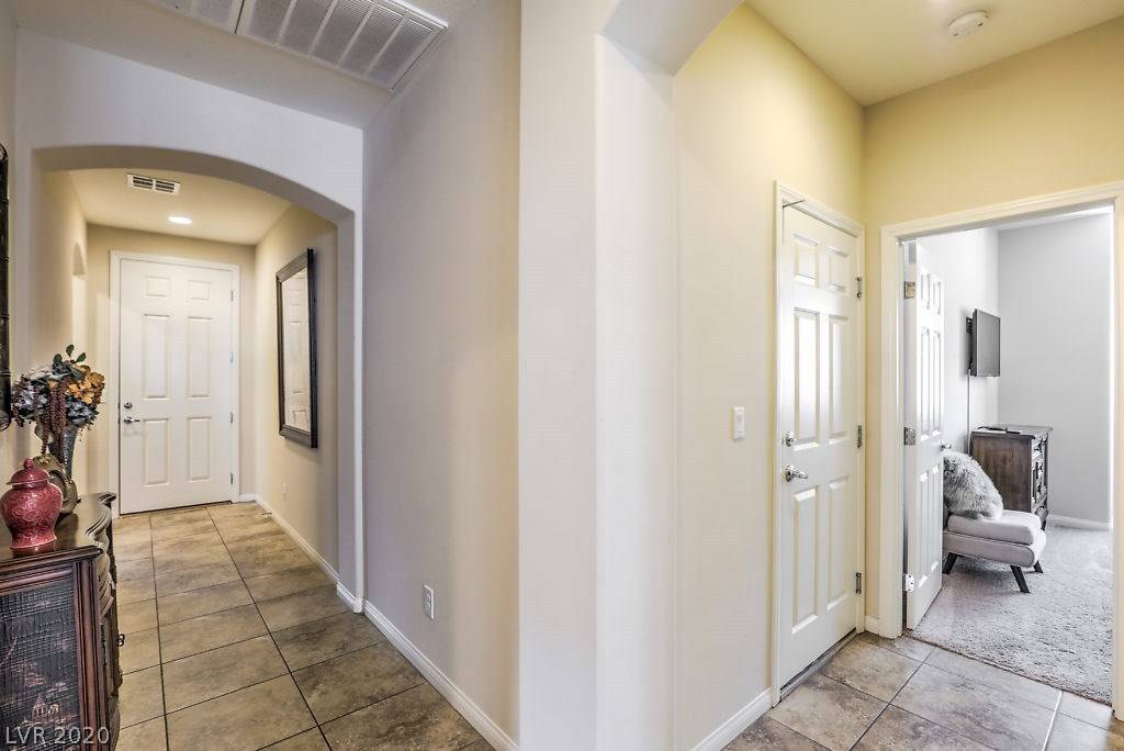 North Las Vegas, NV 89081,4020 Mills Bay LN