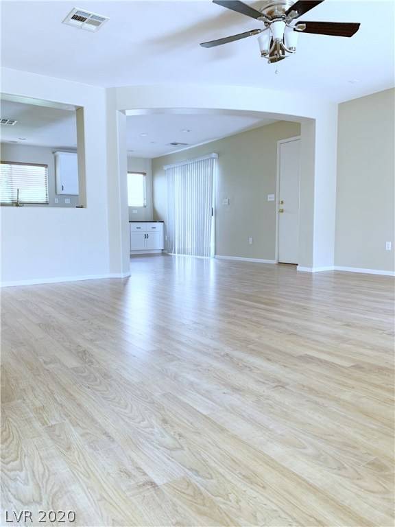 Las Vegas, NV 89139,8003 Dutch Villas ST