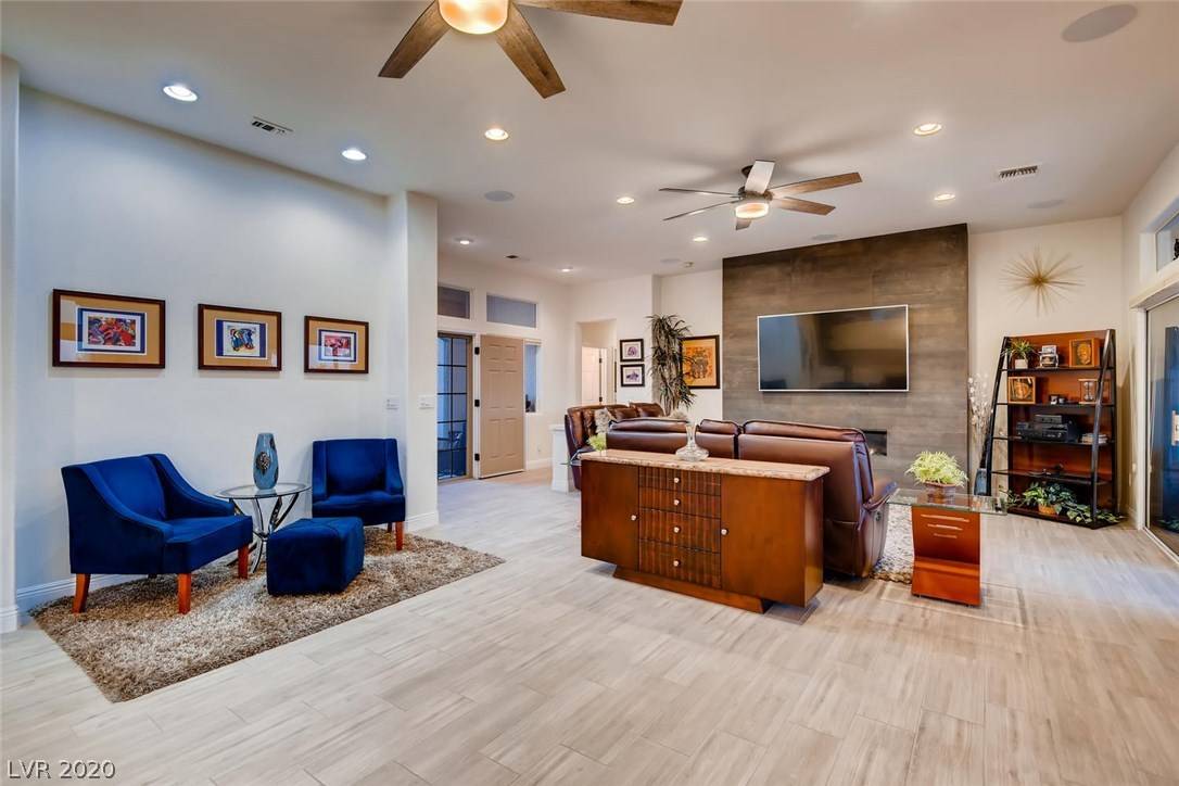Las Vegas, NV 89134,2724 Hope Forest DR