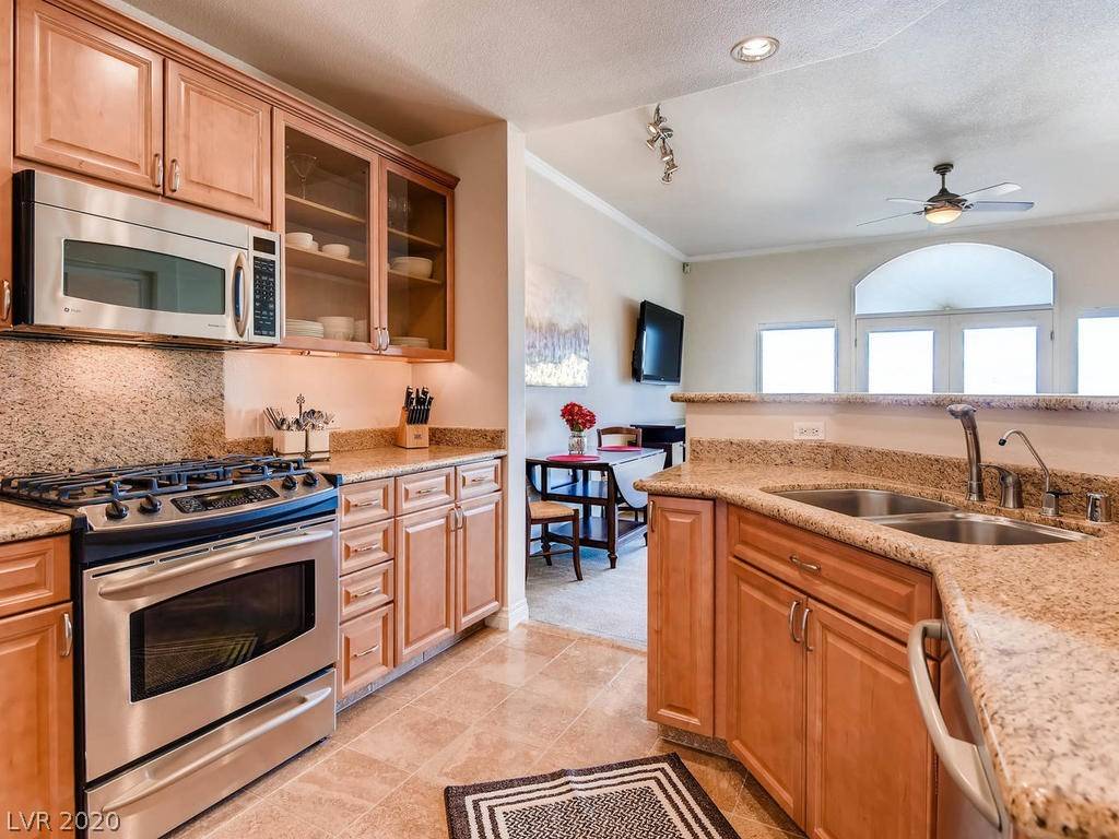 Henderson, NV 89052,2220 Village Walk DR #3300