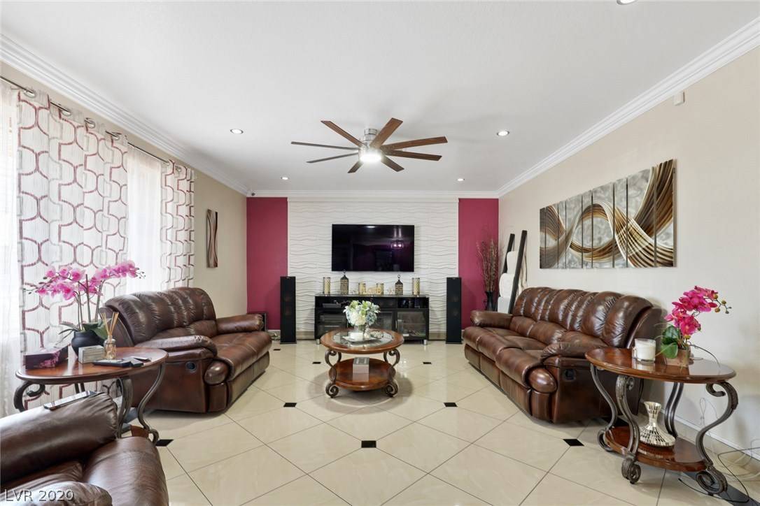 Las Vegas, NV 89107,625 Valley View BLVD