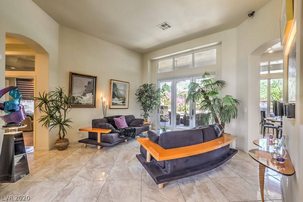 Las Vegas, NV 89149,8350 Hammer