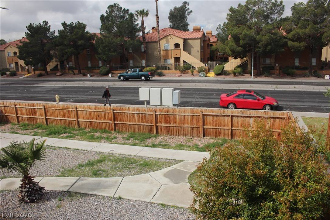 Las Vegas, NV 89108,1004 Jones BLVD
