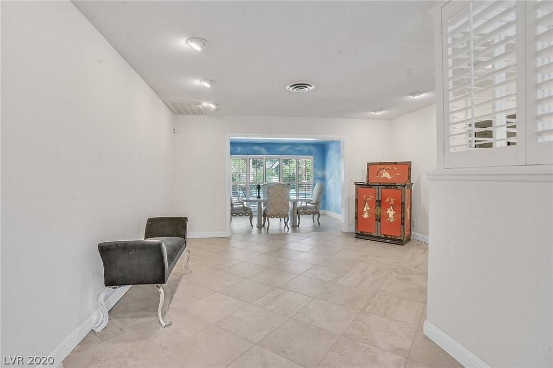 Las Vegas, NV 89107,121 STONEWOOD CT