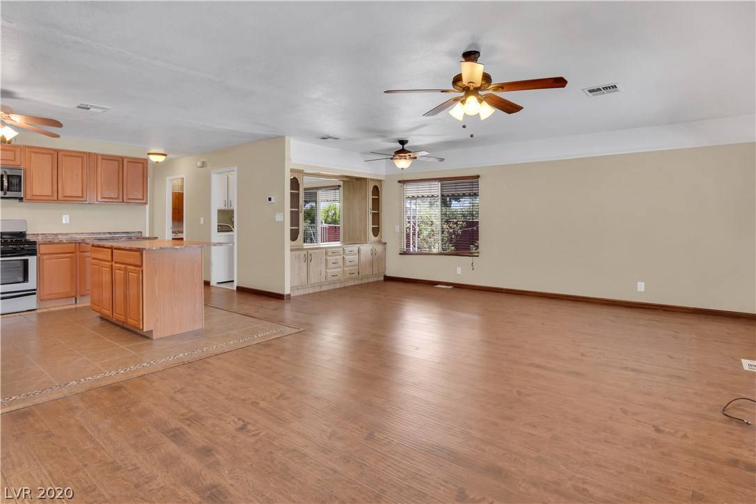 Las Vegas, NV 89108,4217 Begonia CT