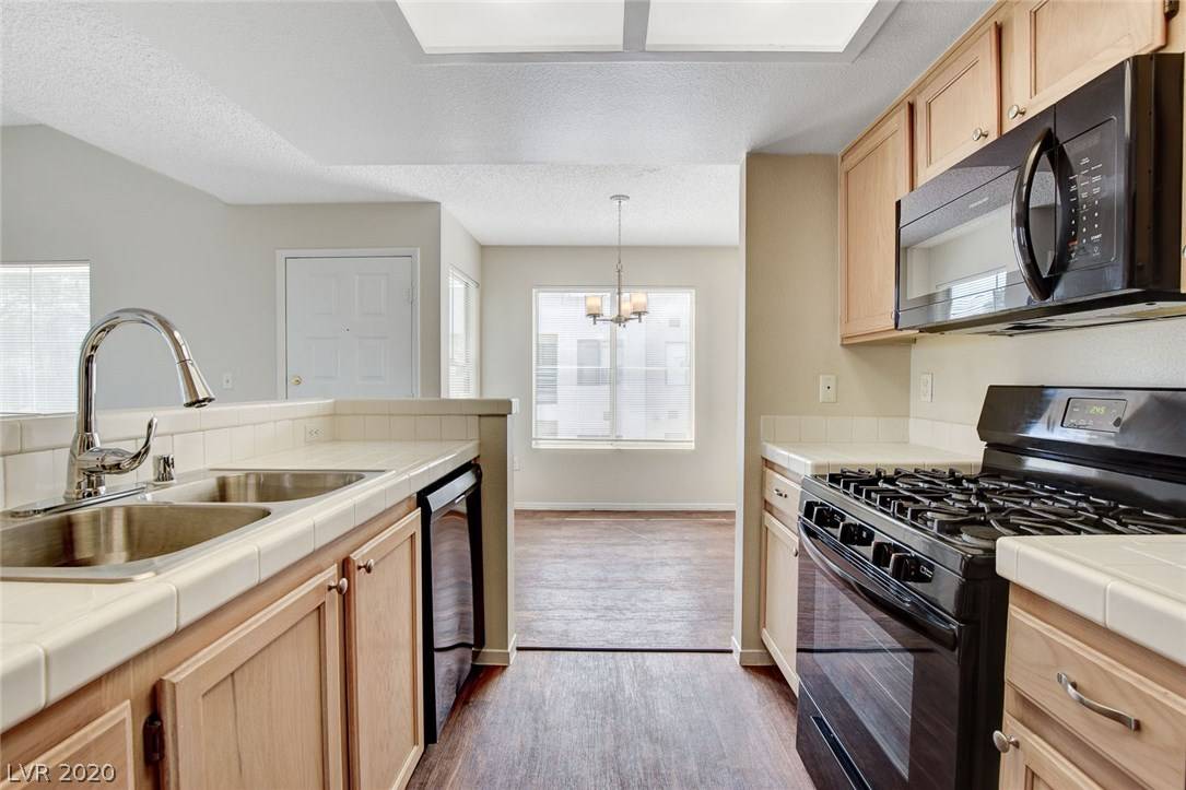 Las Vegas, NV 89145,7100 Pirates Cove RD #2119