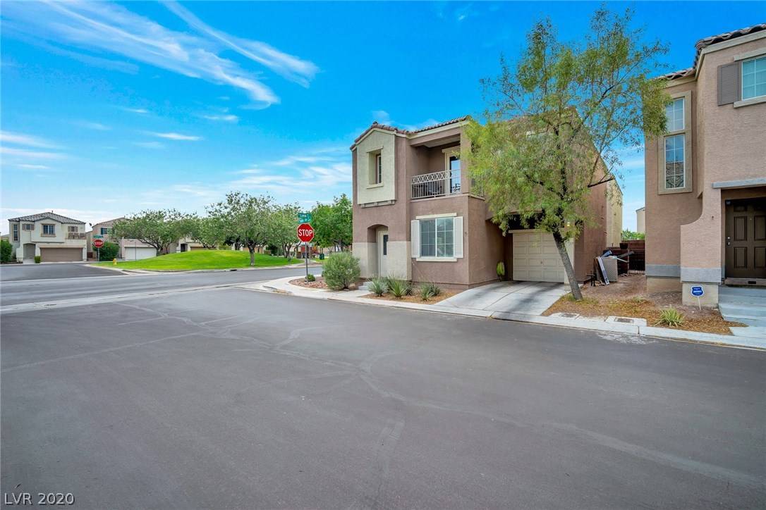 Las Vegas, NV 89139,6611 Hurkling Stone AVE